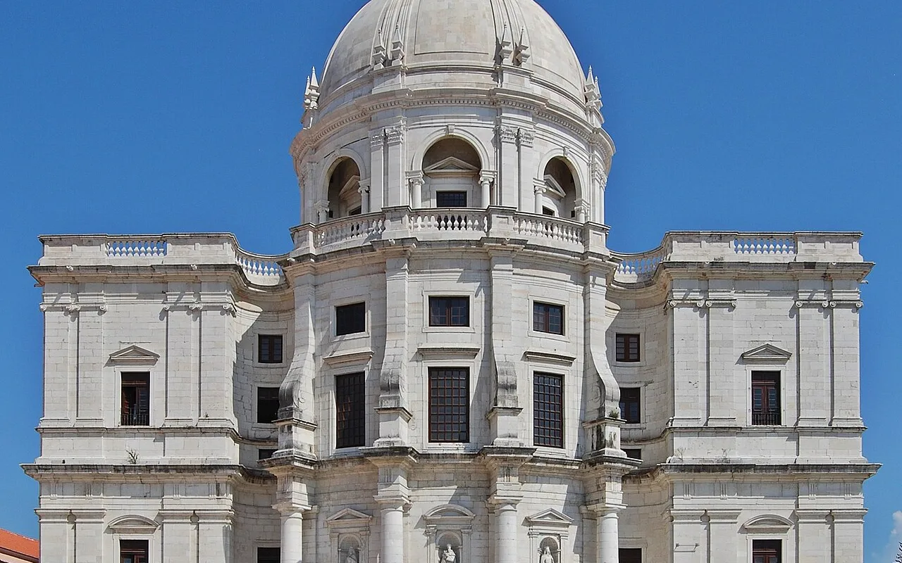 The Baroque facade of the church of Santa Engrácia